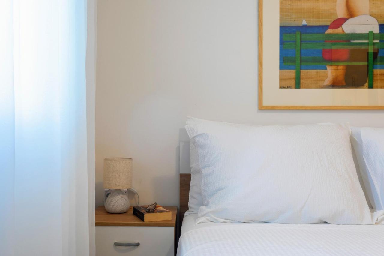 Apartman Olive Supetar Eksteriør billede